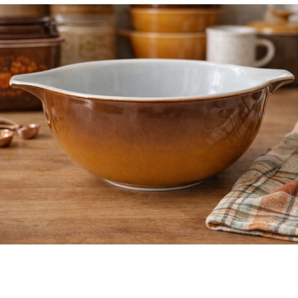 PYREX Brown Ceramic Mixing Bowl Model 444 - 4 Quart